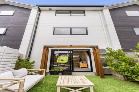 Photo of property in 8/41 Kervil Avenue, Te Atatu Peninsula, Auckland, 0610