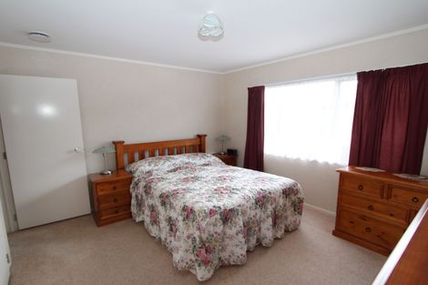 Photo of property in 3 Matilda Place, Weymouth, Auckland, 2103