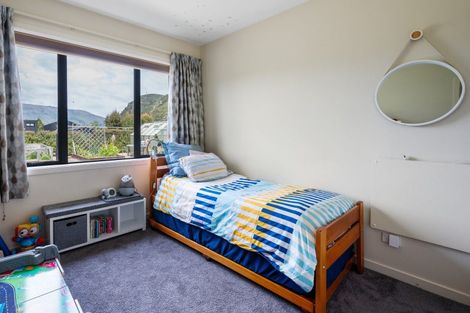 Photo of property in 4 Goldie Lane, Albert Town, Wanaka, 9305