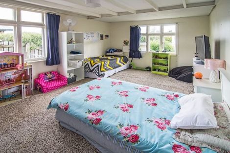 Photo of property in 30 Cambridge Terrace, Masterton, 5810