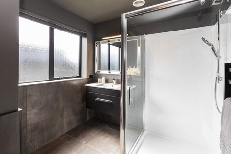 Photo of property in 8 Leyland Lane, Halswell, Christchurch, 8025