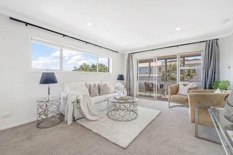 Photo of property in 4/11 Huapai Street, Onehunga, Auckland, 1061