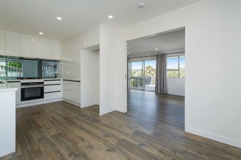 Photo of property in 59 Sycamore Drive, Sunnynook, Auckland, 0620