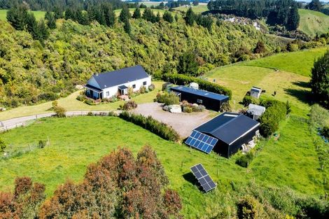 Photo of property in 172 Whakamara Road, Manutahi, Hawera, 4672