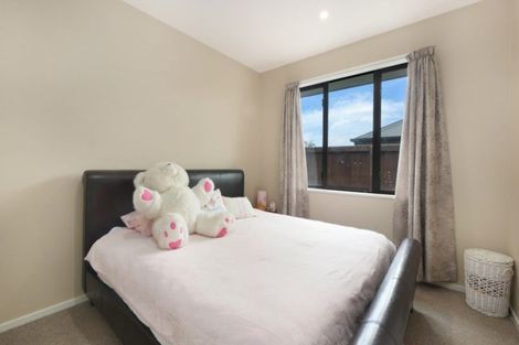 Photo of property in 16 Bellbird Place, Rolleston, 7614