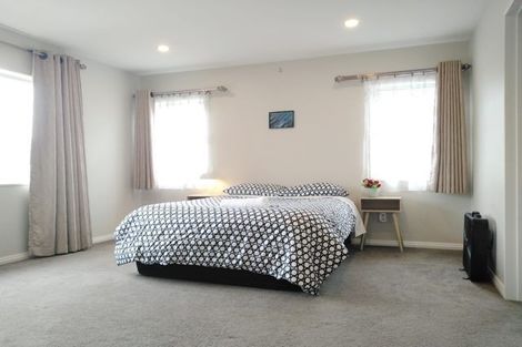 Photo of property in 11 Ballindrait Drive, Flat Bush, Auckland, 2019