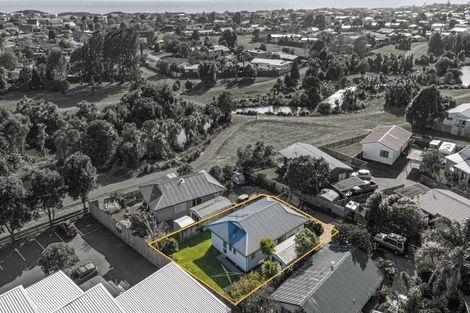 Photo of property in 17c Belray Place, Papamoa Beach, Papamoa, 3118