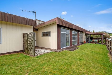 Photo of property in 28 Iles Road, Lynmore, Rotorua, 3010