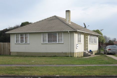 Photo of property in 33 Sare Crescent, Fairfield, Hamilton, 3214