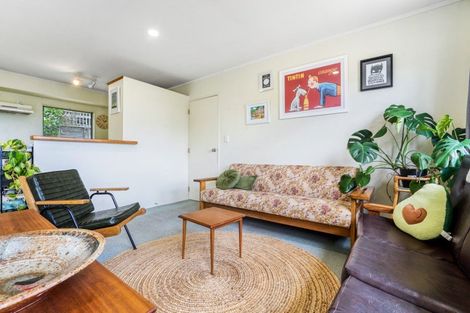 Photo of property in 12a Delshaw Avenue, Stanmore Bay, Whangaparaoa, 0932