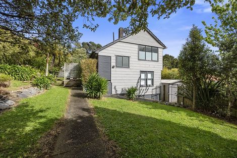 Photo of property in 84 Glenpark Avenue, Frankleigh Park, New Plymouth, 4310