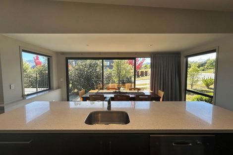 Photo of property in 1 Valley Crescent, Wanaka, 9305