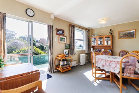 Photo of property in 8 Hau Whiti Place, Kimbolton, 4774