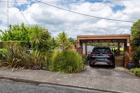 Photo of property in 40 Peter Terrace, Castor Bay, Auckland, 0620