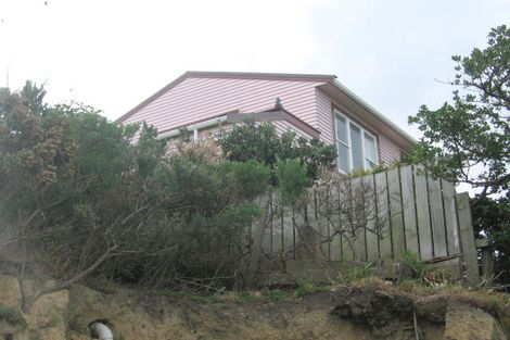 Photo of property in 8 Bowes Crescent, Strathmore Park, Wellington, 6022