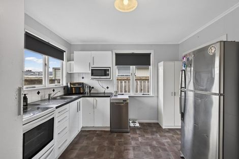 Photo of property in 237 Huatoki Street, Upper Vogeltown, New Plymouth, 4310