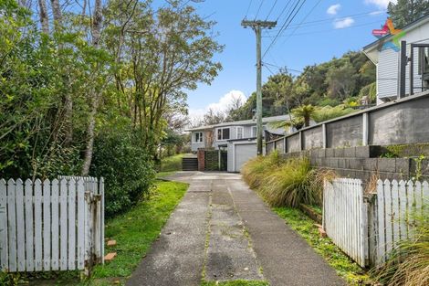 Photo of property in 18 August Avenue, Wainuiomata, Lower Hutt, 5014
