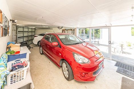 Photo of property in 2 Burtts Road, Durie Hill, Whanganui, 4500