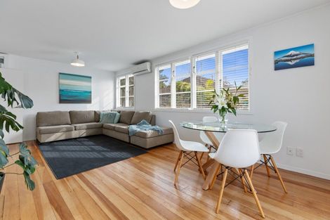 Photo of property in 7 Camden Street, Vogeltown, New Plymouth, 4310