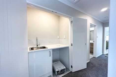 Photo of property in 31 Combat Street, Papakura, 2110