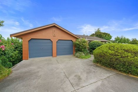 Photo of property in 38 James Cook Drive, Whitby, Porirua, 5024