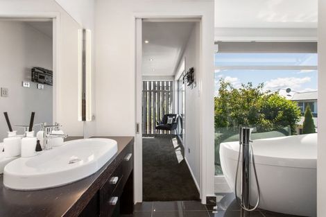 Photo of property in 54 Office Road, Merivale, Christchurch, 8014