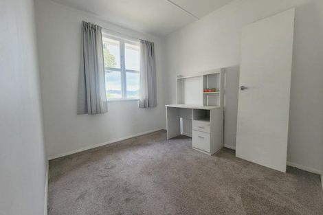 Photo of property in 25 Sievers Grove, Cannons Creek, Porirua, 5024