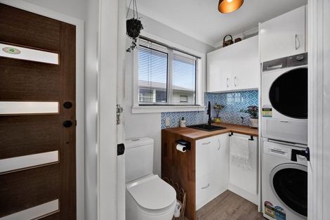 Photo of property in 15 Bone Crescent, Hawera, 4610