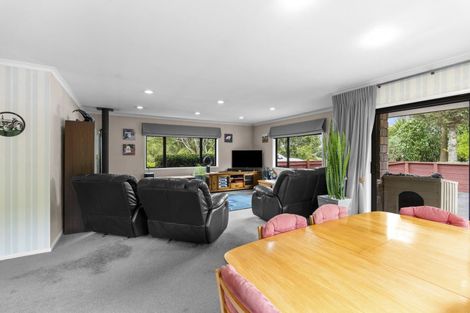 Photo of property in 863 Tarata Road, Kaimata, Inglewood, 4387