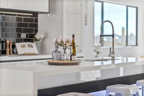 Photo of property in 3 Elevation Street, Flat Bush, Auckland, 2019