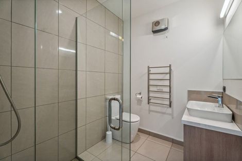 Photo of property in 15 Matipo Street, Wanaka, 9305