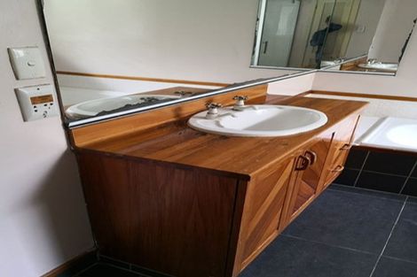 Photo of property in 25 Reading Street, Upper Riccarton, Christchurch, 8041