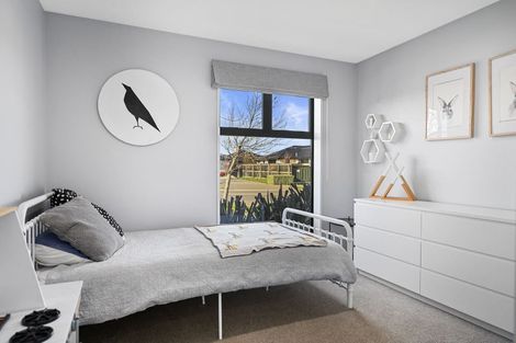 Photo of property in 32 Whincops Road, Halswell, Christchurch, 8025