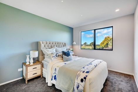 Photo of property in 9 Tiller Street, Hobsonville, 0616