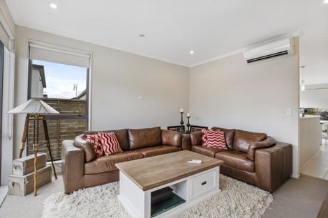 Photo of property in 61 Costa Viva Crescent, Karaka, Papakura, 2113