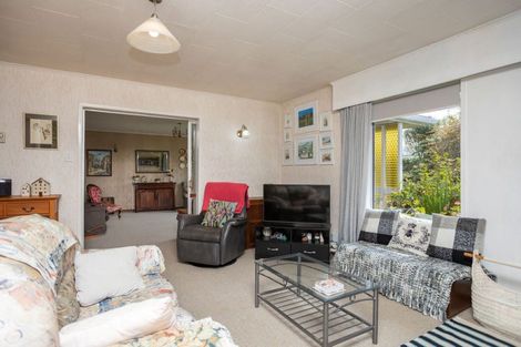 Photo of property in 17 Rawhiti Street, Dannevirke, 4930