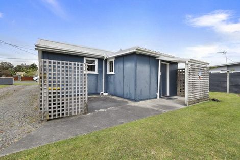 Photo of property in 68 Nash Parade, Foxton Beach, Foxton, 4815