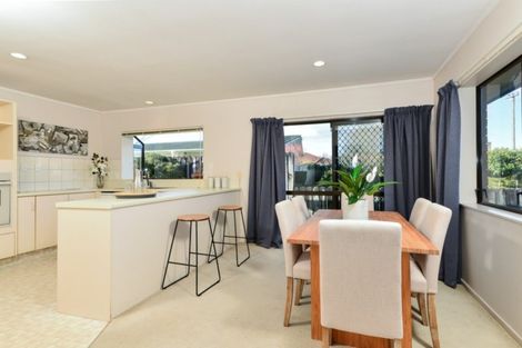 Photo of property in 4a Bolmuir Road, Forest Lake, Hamilton, 3200