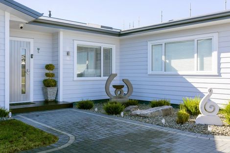 Photo of property in 1 Maunganamu Drive, Wharewaka, Taupo, 3330