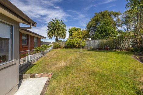 Photo of property in 18 Domain Road, Waipawa, 4210