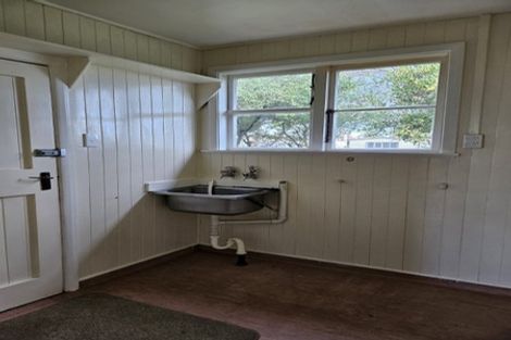 Photo of property in 6 Freyberg Terrace, Waipukurau, 4200