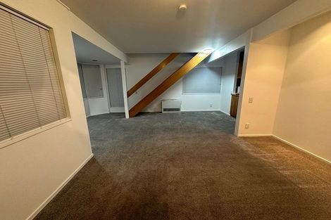 Photo of property in 5/136 Karori Road, Karori, Wellington, 6012