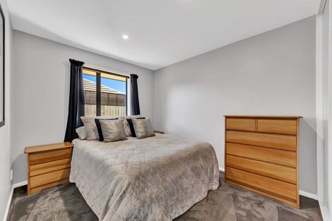 Photo of property in 21 Forest Drive, Parklands, Christchurch, 8083