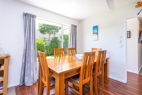 Photo of property in 5 Malthouse Lane, Heathcote Valley, Christchurch, 8022