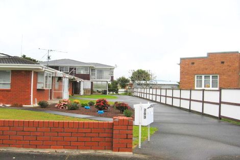 Photo of property in 1/203 Mount Albert Road, Wesley, Auckland, 1025