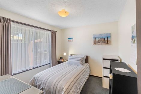 Photo of property in 3 Broadhaven Avenue, Parklands, Christchurch, 8083