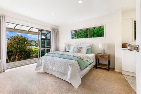 Photo of property in 45c Hyde Road, Rothesay Bay, Auckland, 0630