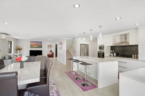 Photo of property in 23 Platinum Rise, Ranui, Auckland, 0612