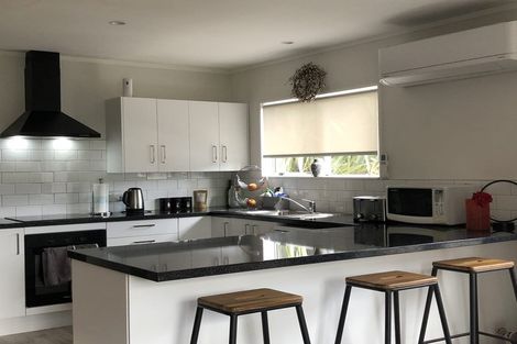 Photo of property in 22a Kapiti Road, Paraparaumu, 5032