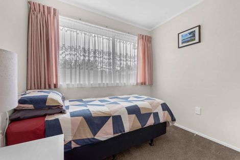 Photo of property in 5 Kirrama Place, Conifer Grove, Takanini, 2112